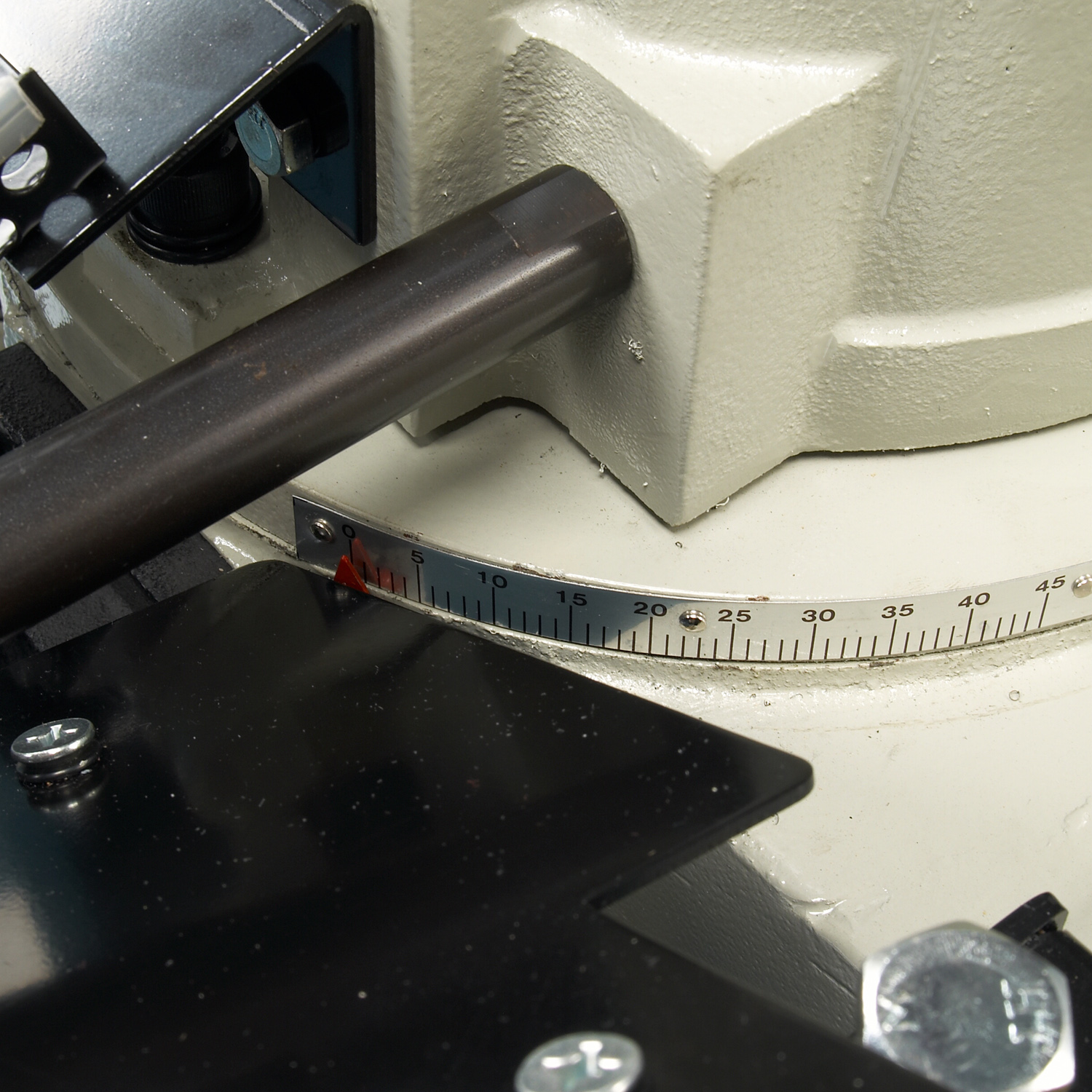 Baileigh Horizontal and Vertical Band Saw BS-712MS